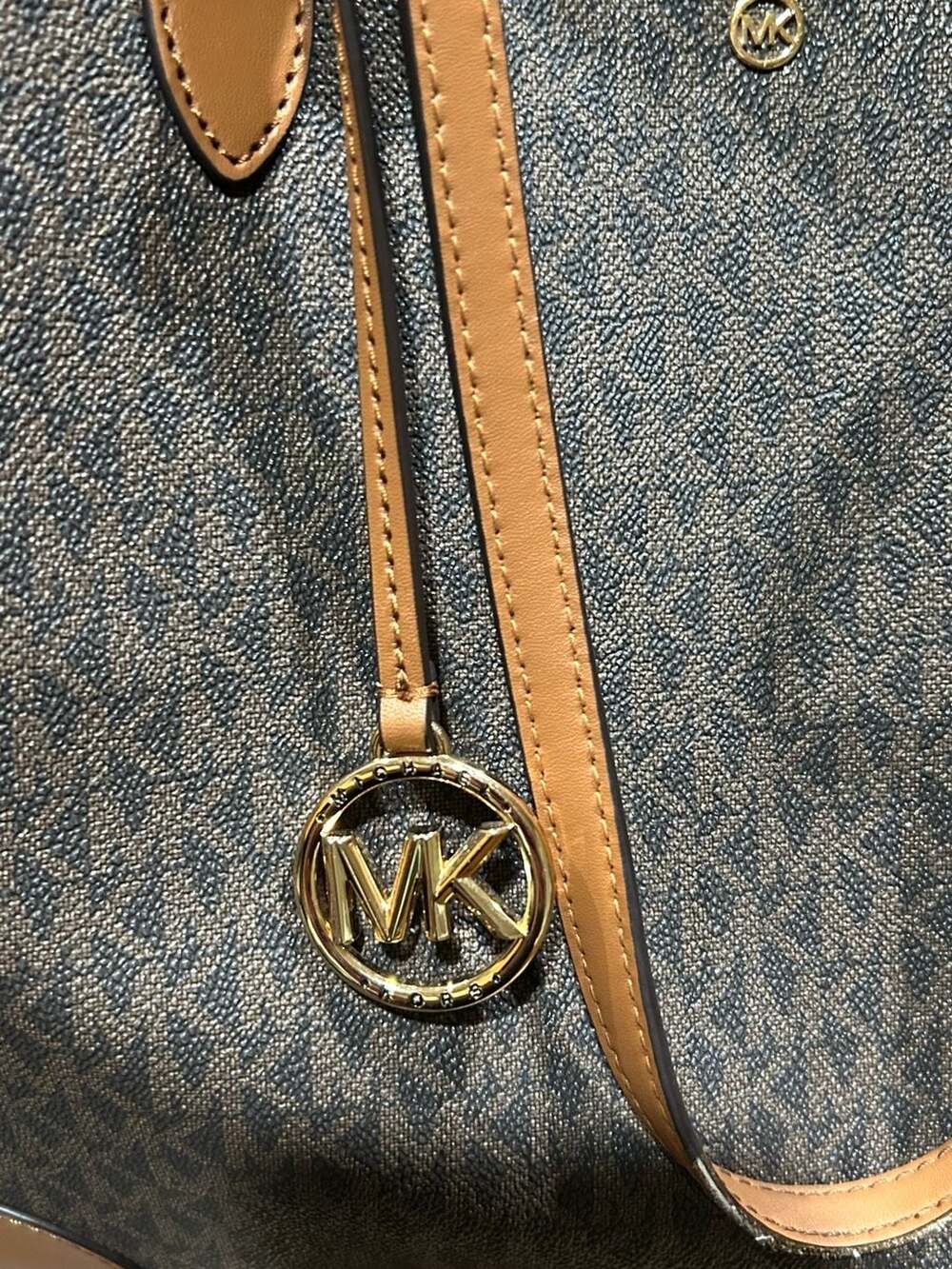 Michael Kors Edith Large Logo Monogram Tote Bag with Pouch and dust bag - Picture 3 of 12